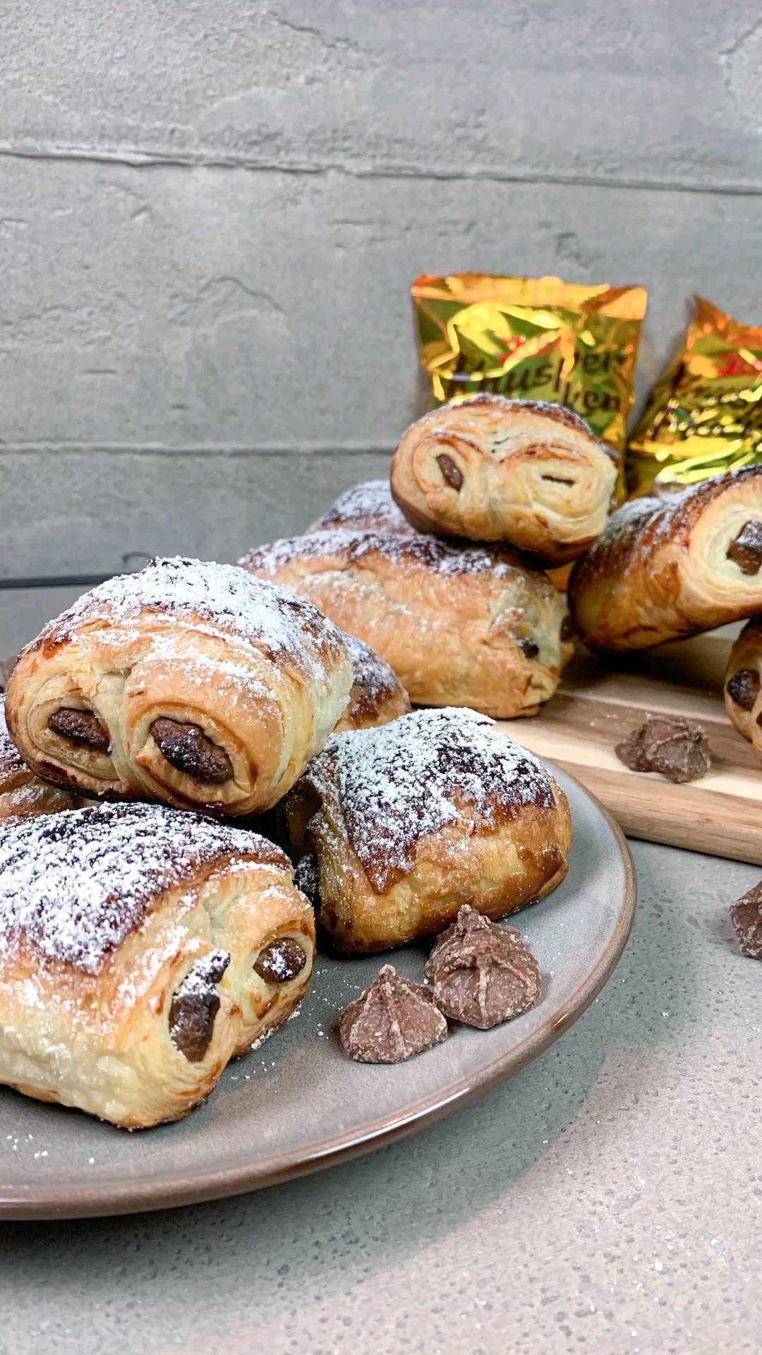 SCHOKOBRÖTCHEN SCHOKOBRÖTCHEN