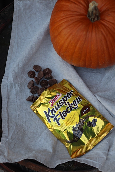 KNUSPERFLOCKEN-EISCREME  MIT PUMPKIN BUTTER SWIRL
