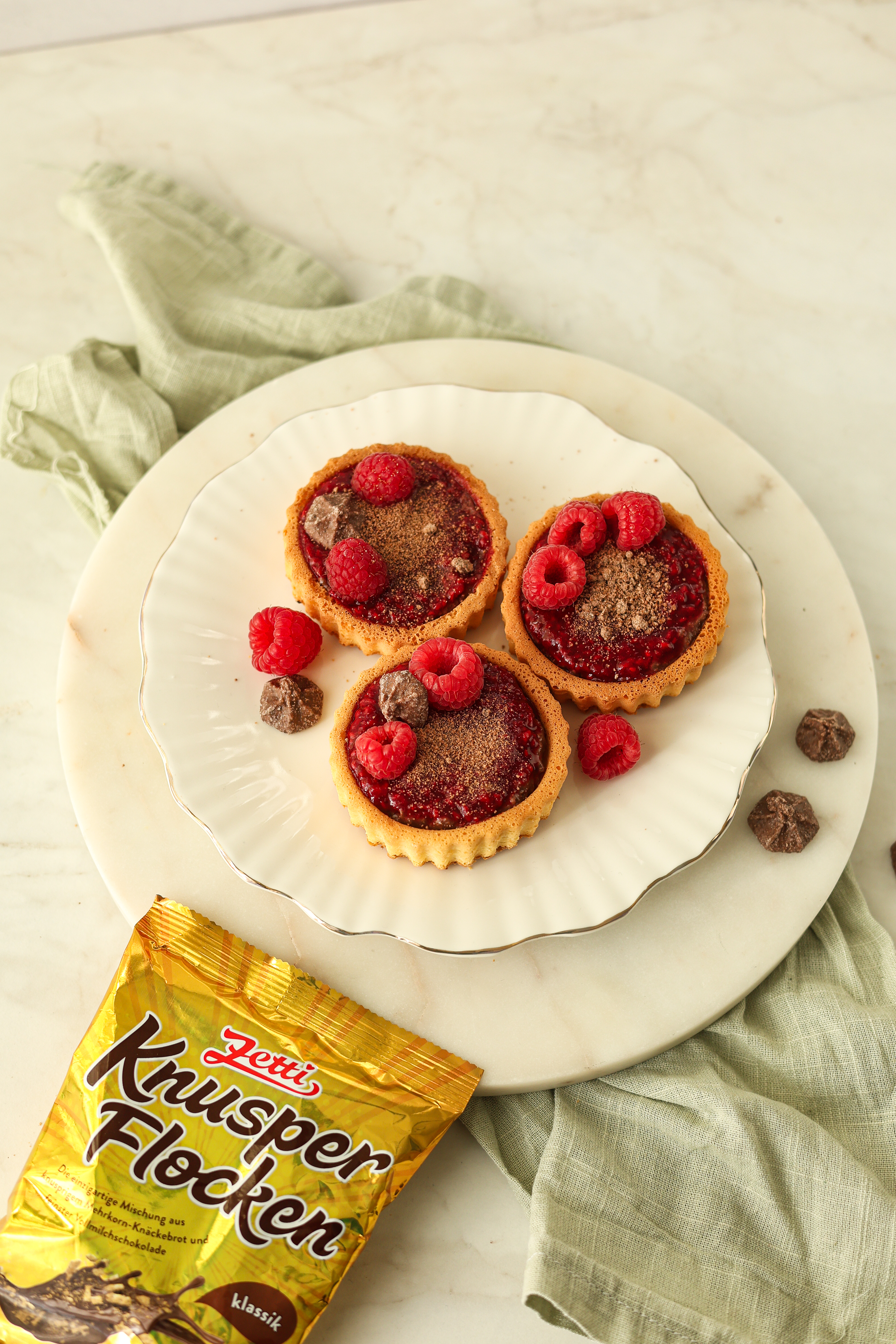 MINI-TARTELETTES MIT HIMBEEREN