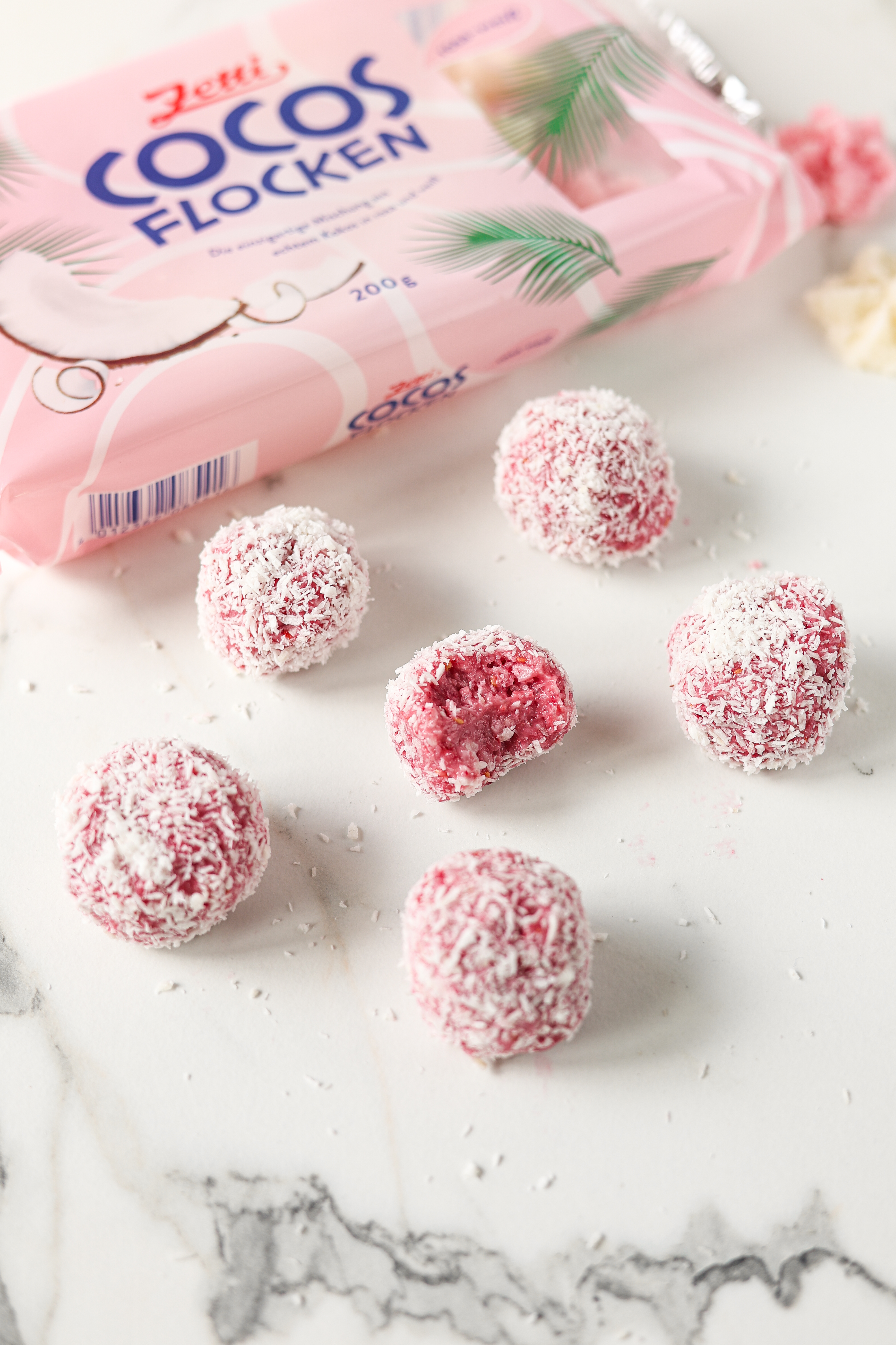 ROSÉ TRUFFLES