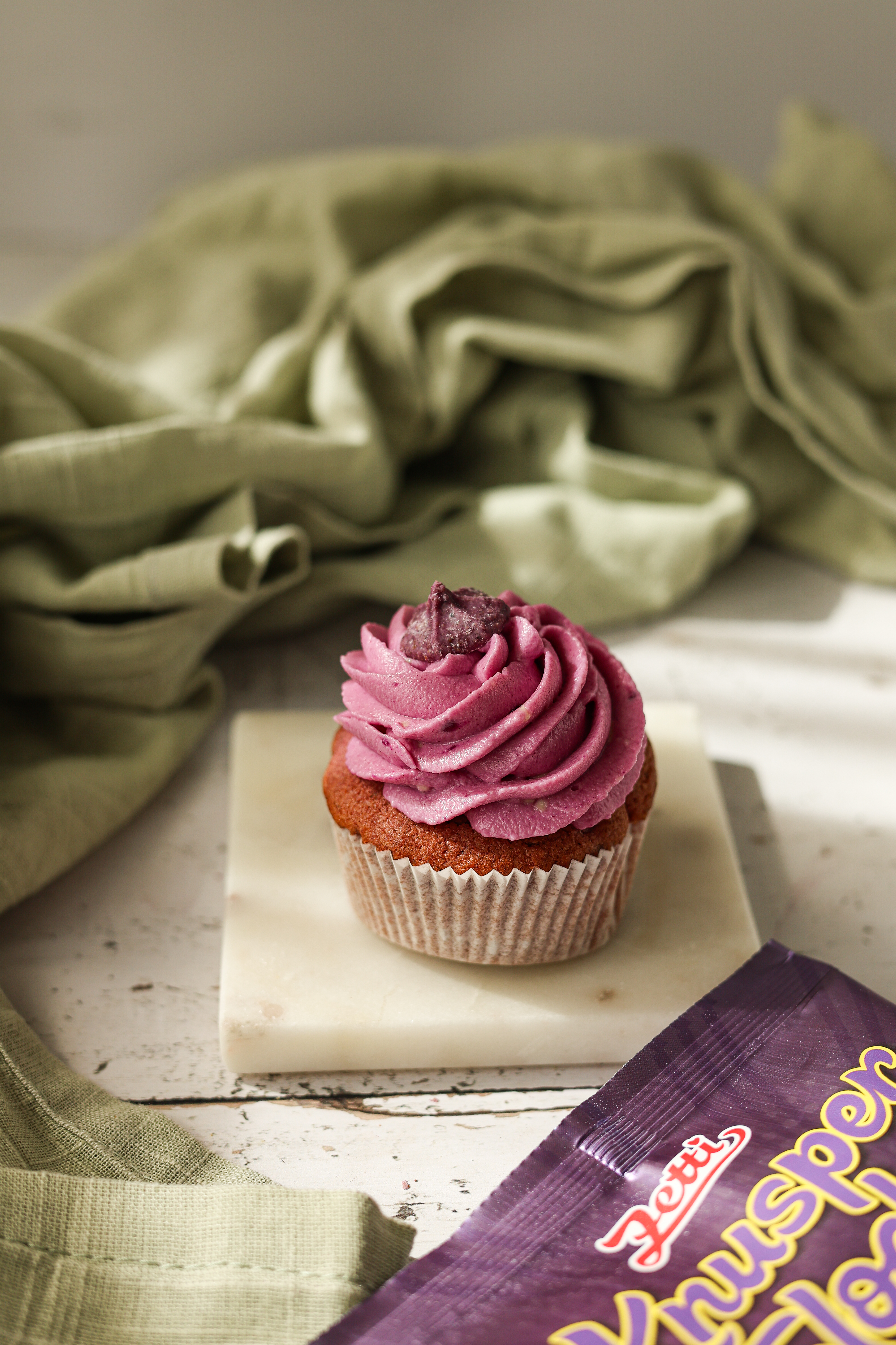UBE CUPCAKES
