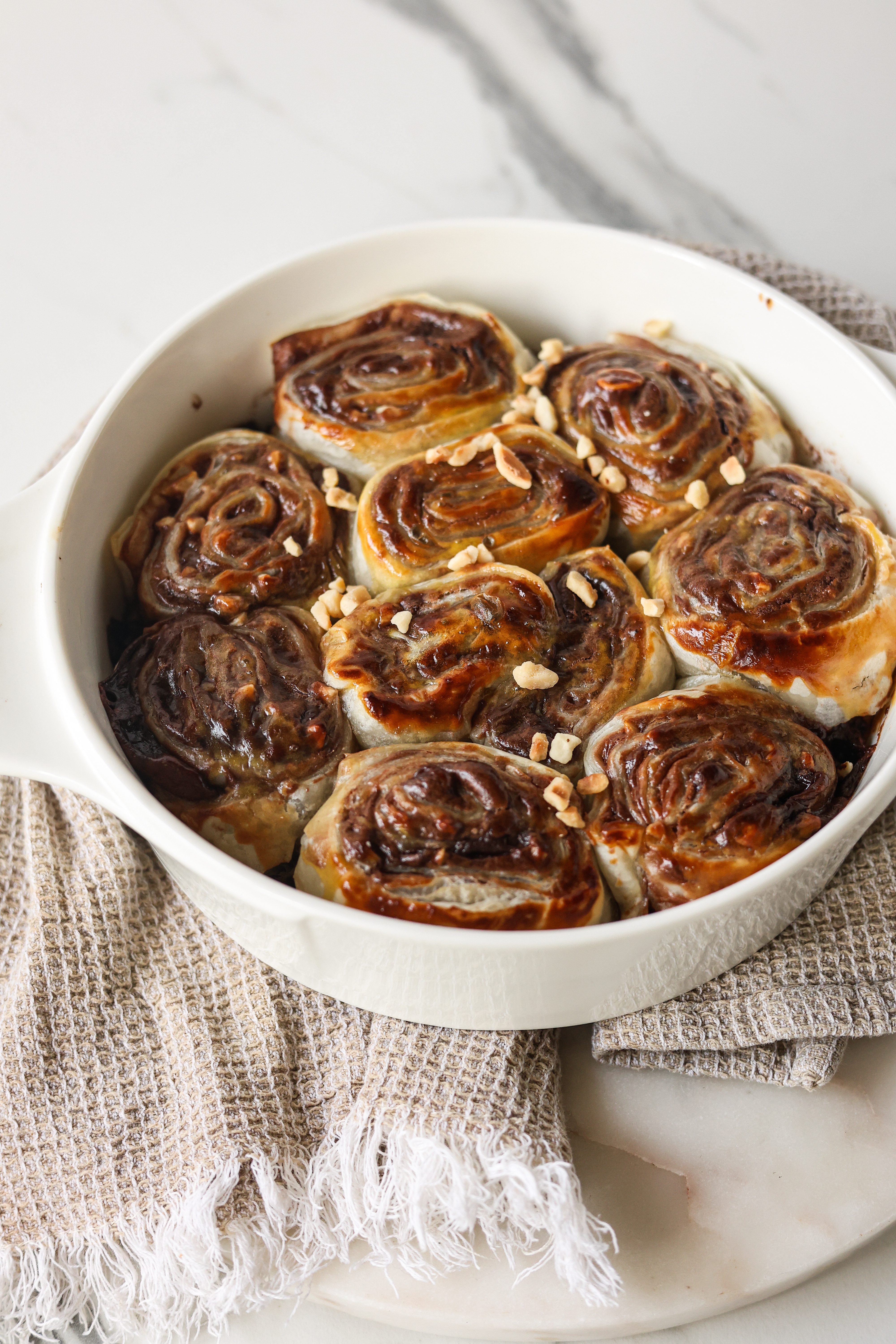SCHOKO-NUSS ROLLS