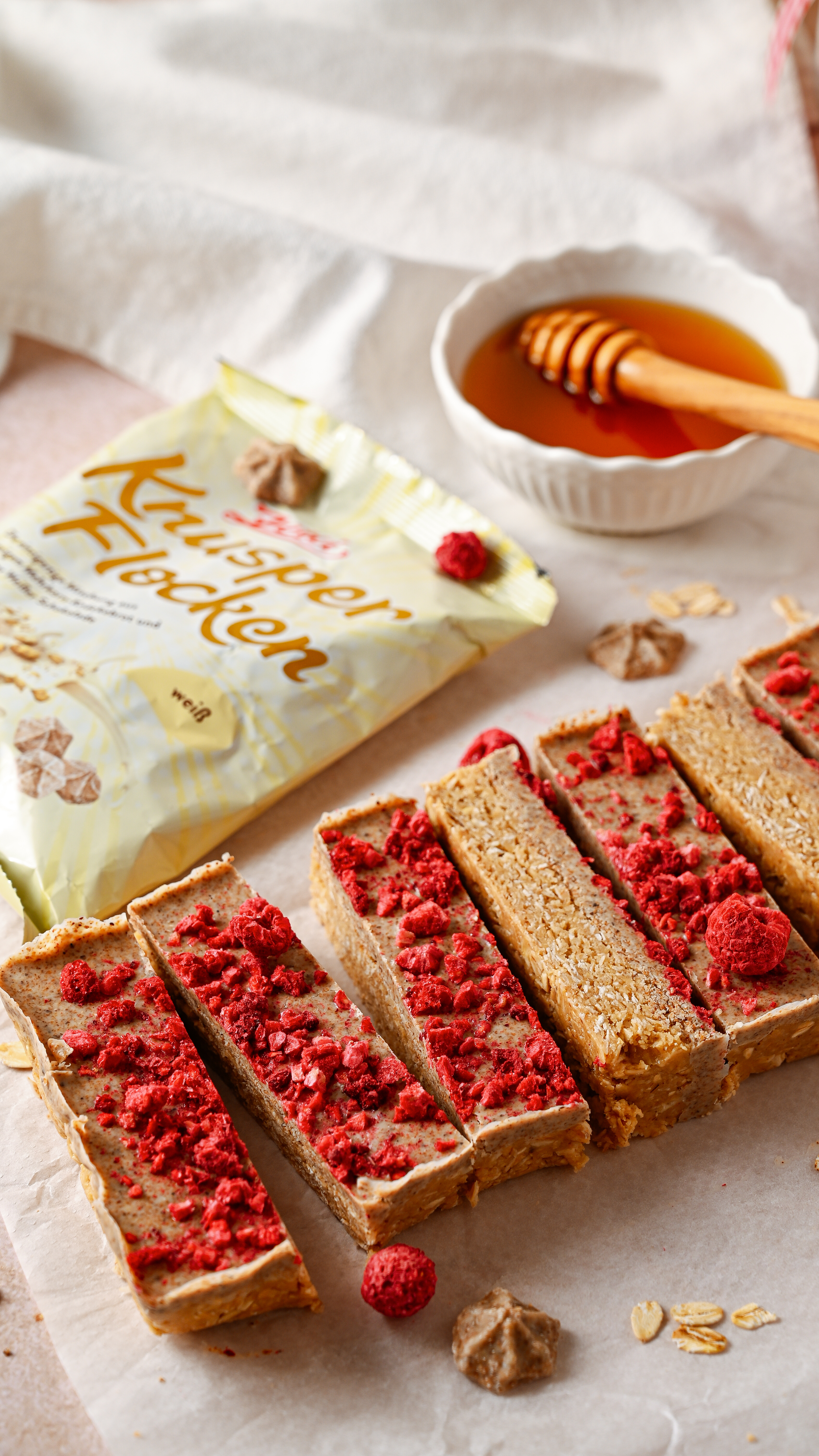 HIMBEER-MÜSLI-RIEGEL